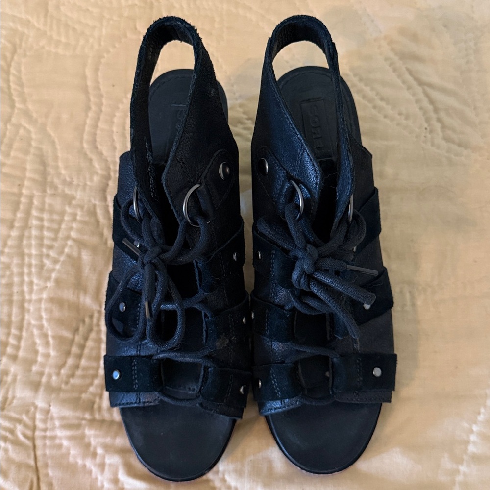 Sorel Black Lace Up Women's Boots